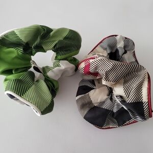 Burberry Green and Red Patterned Scrunchie Set